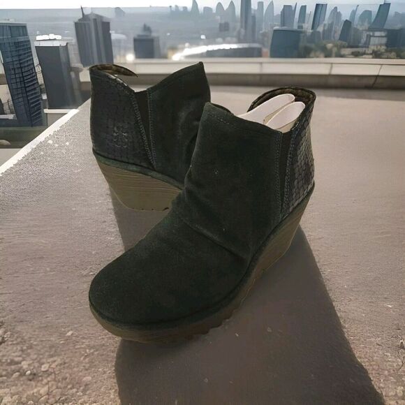 New! Fly London Yamy YAMY266FLY Womens Green Suede Ankle & Booties Boots 36 $110 - Picture 15 of 15